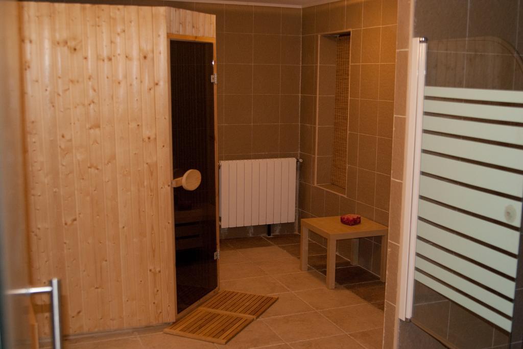 Hotel Condor Drobeta Turnu Severin Esterno foto
