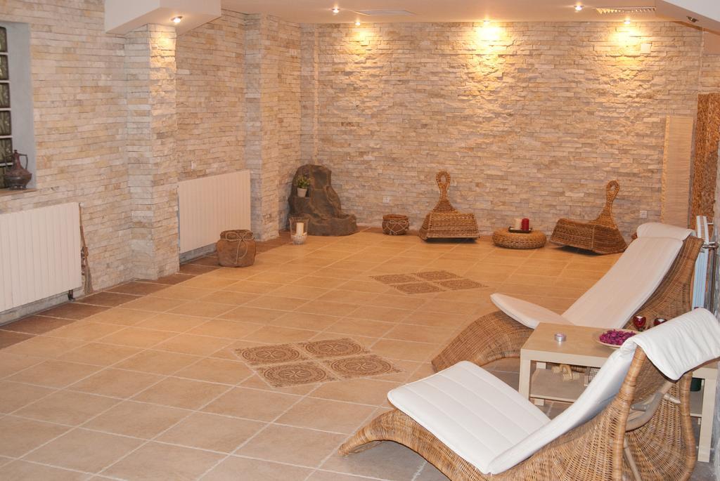 Hotel Condor Drobeta Turnu Severin Esterno foto
